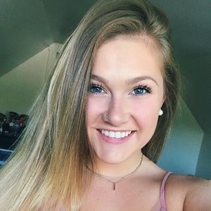 Meet your Posher, Justine